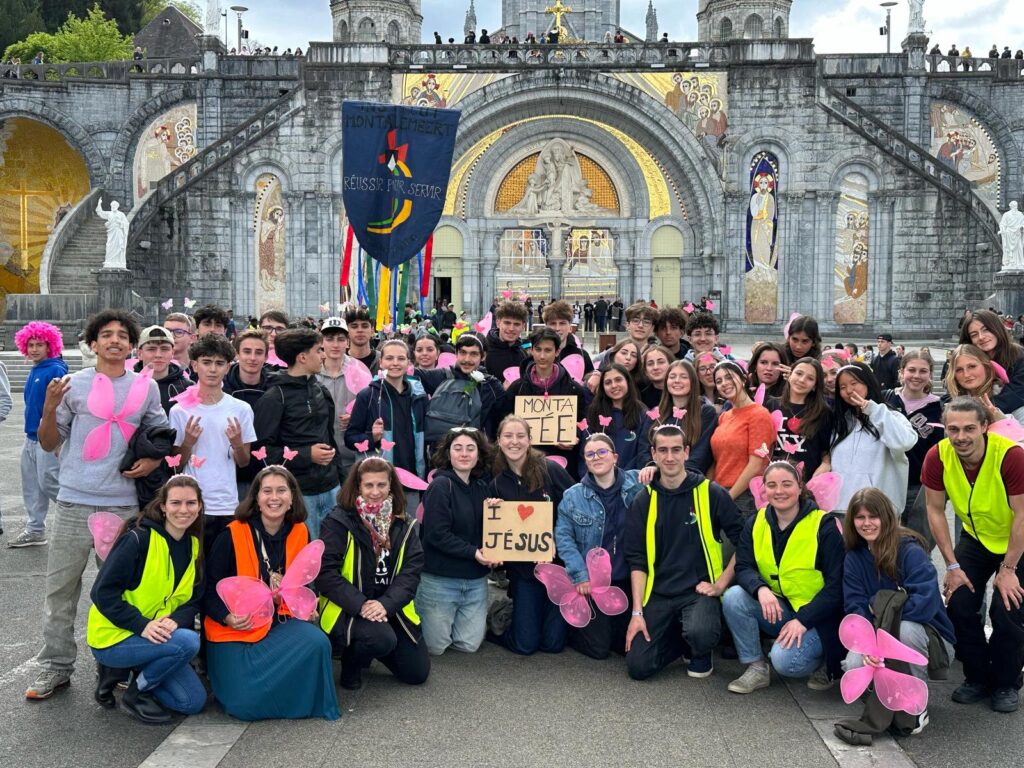 13 500 lycéens rassemblés à Lourdes au Frat Groupe Pauline Frat Lourdes